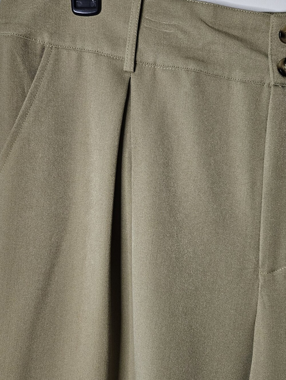 And Now This Women's Plus Size 2X Tan Wide Leg Cargo Pants Pleated Utility - Picture 3 of 15